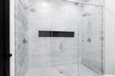 Wide Shower Area